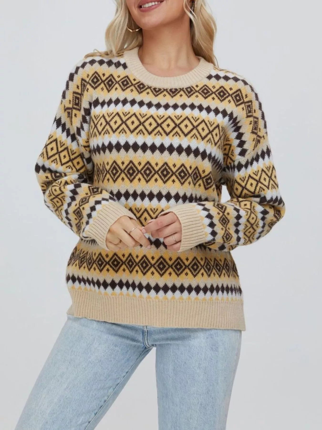 Geometric Pattern Round Neck Sweater-Nordavory