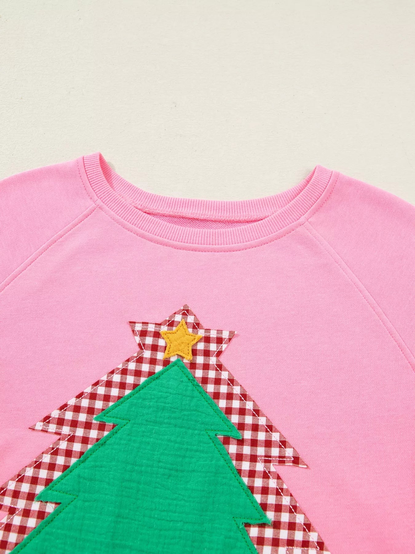 Plaid Contrasted Double Christmas Tree Patched Raglan Sleeve Pullover 2pcs Short Set-Nordavory