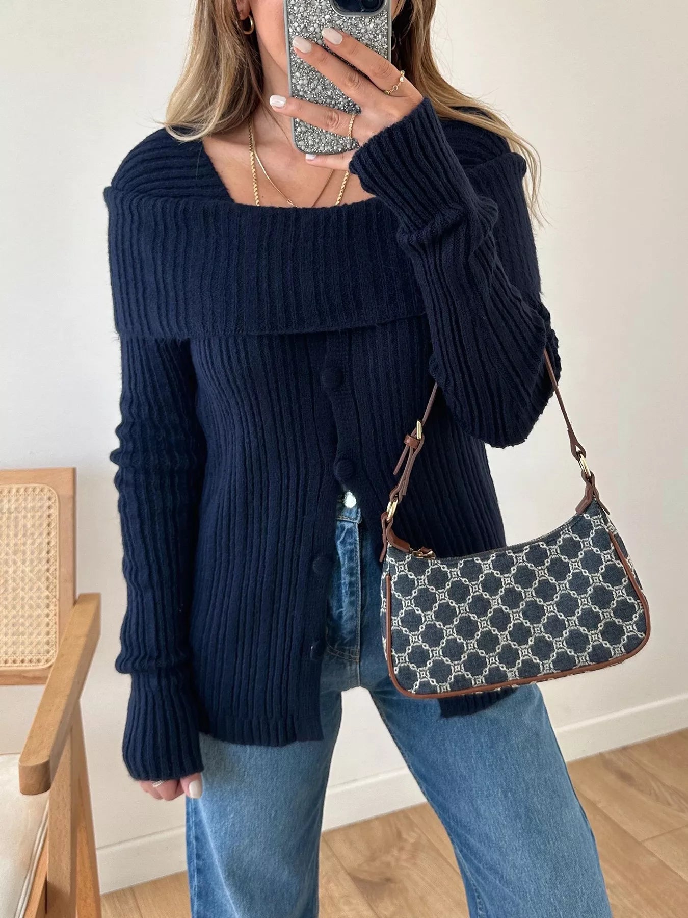 Textured Slit Front Long Sleeve Knit Top-Nordavory