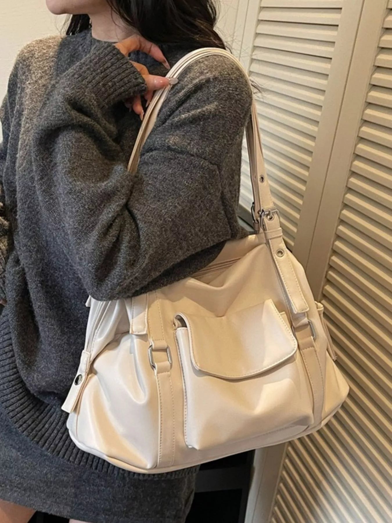 Multiple Pockets Handbag – image 3