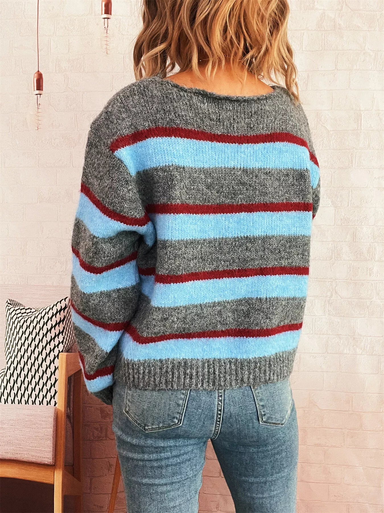 Striped Round Neck Long Sleeve Sweater-Nordavory