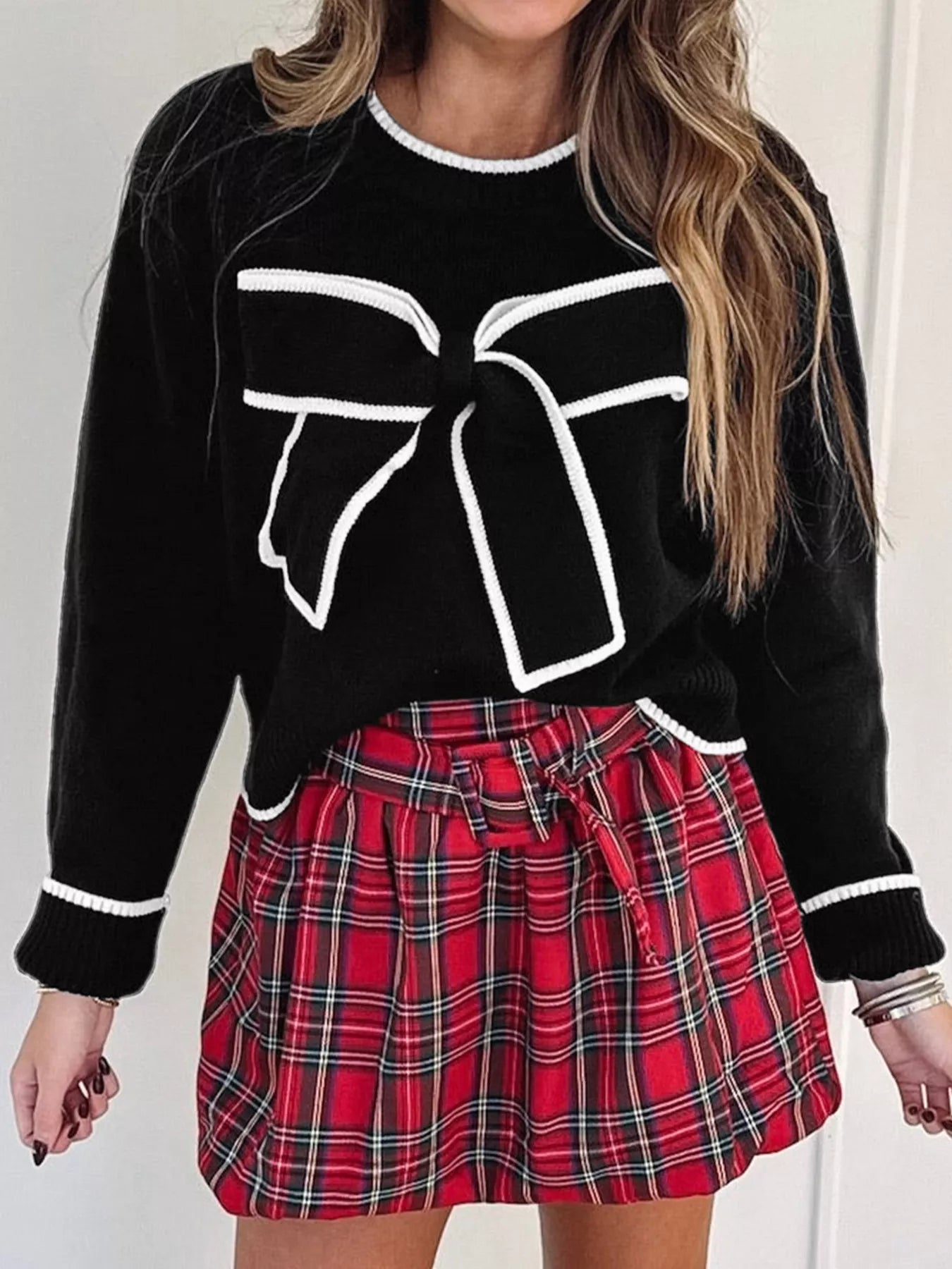 Contrast Trim Bow Accent Holiday Cropped Sweater-Nordavory