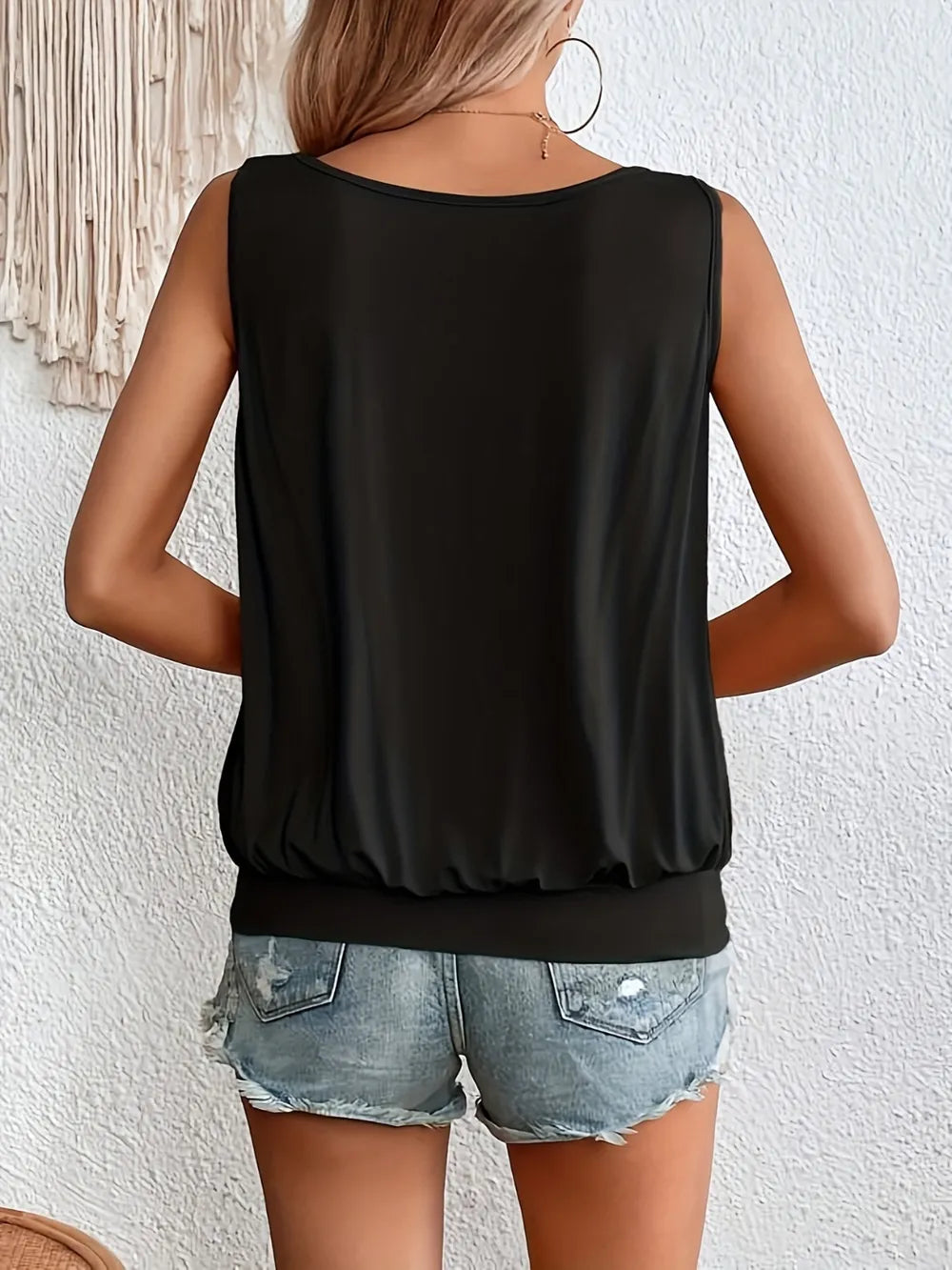 Full Size Ruched Scoop Neck Tank-Nordavory