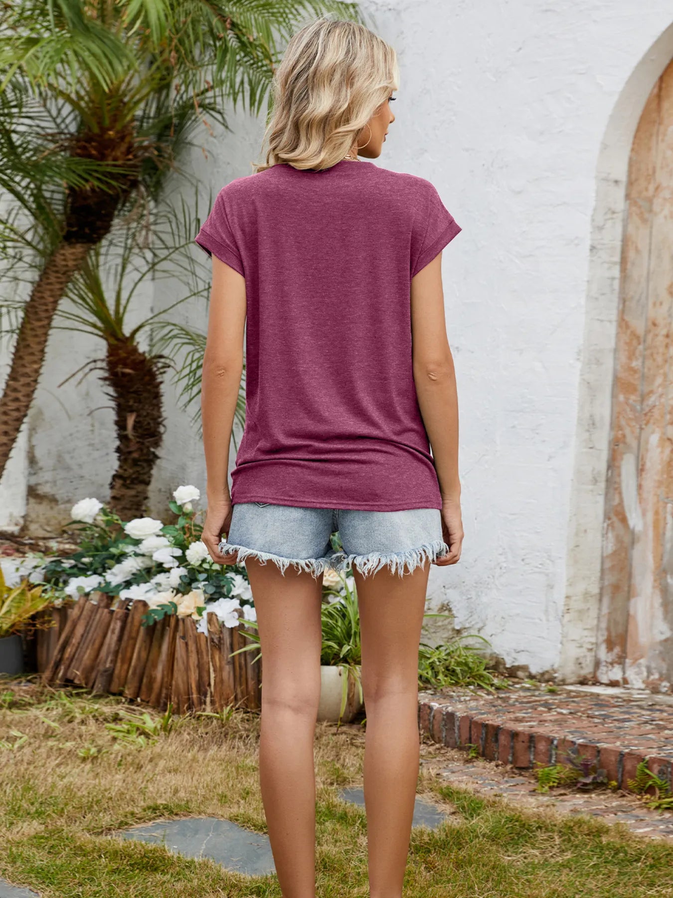 Round Neck Short Sleeve T-Shirt-Nordavory