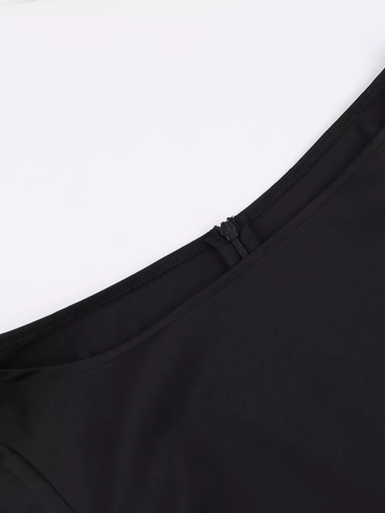 Elegant Mini Dress with Fare Sleeves-Nordavory
