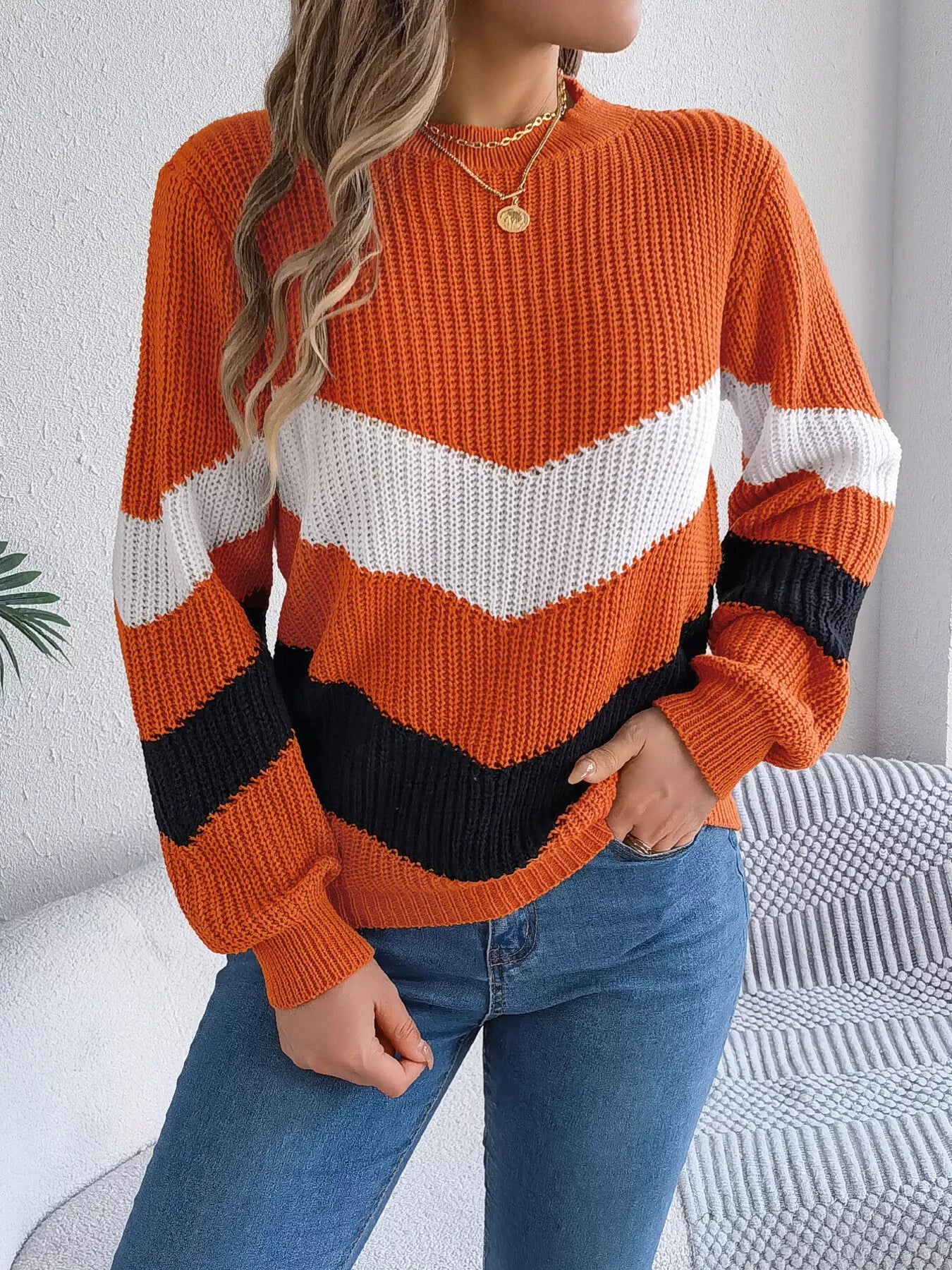 Chevron Stripe Color Block Round Neck Sweater-Nordavory