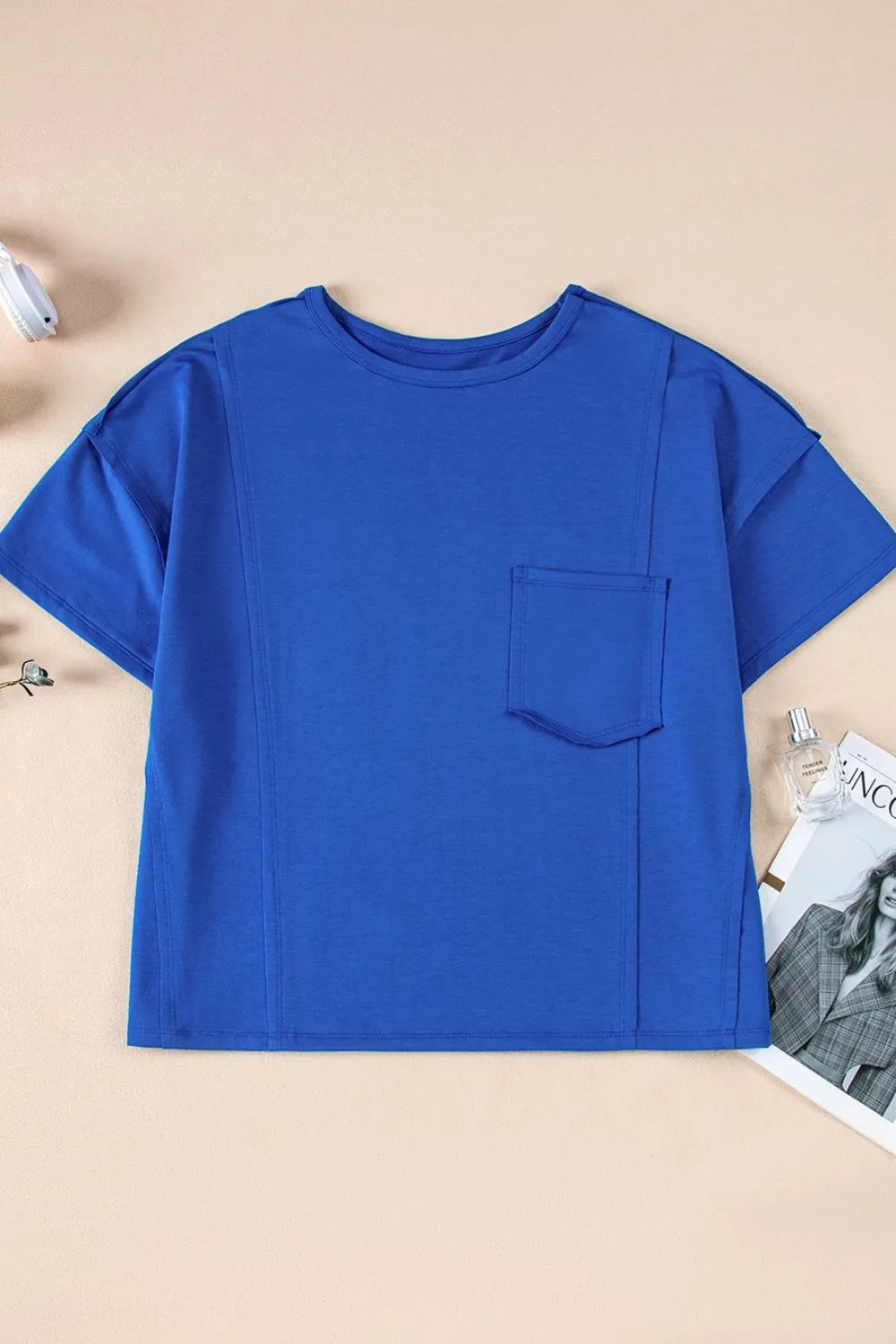 Patched Pocket Exposed Seam Oversize T-shirt-Nordavory