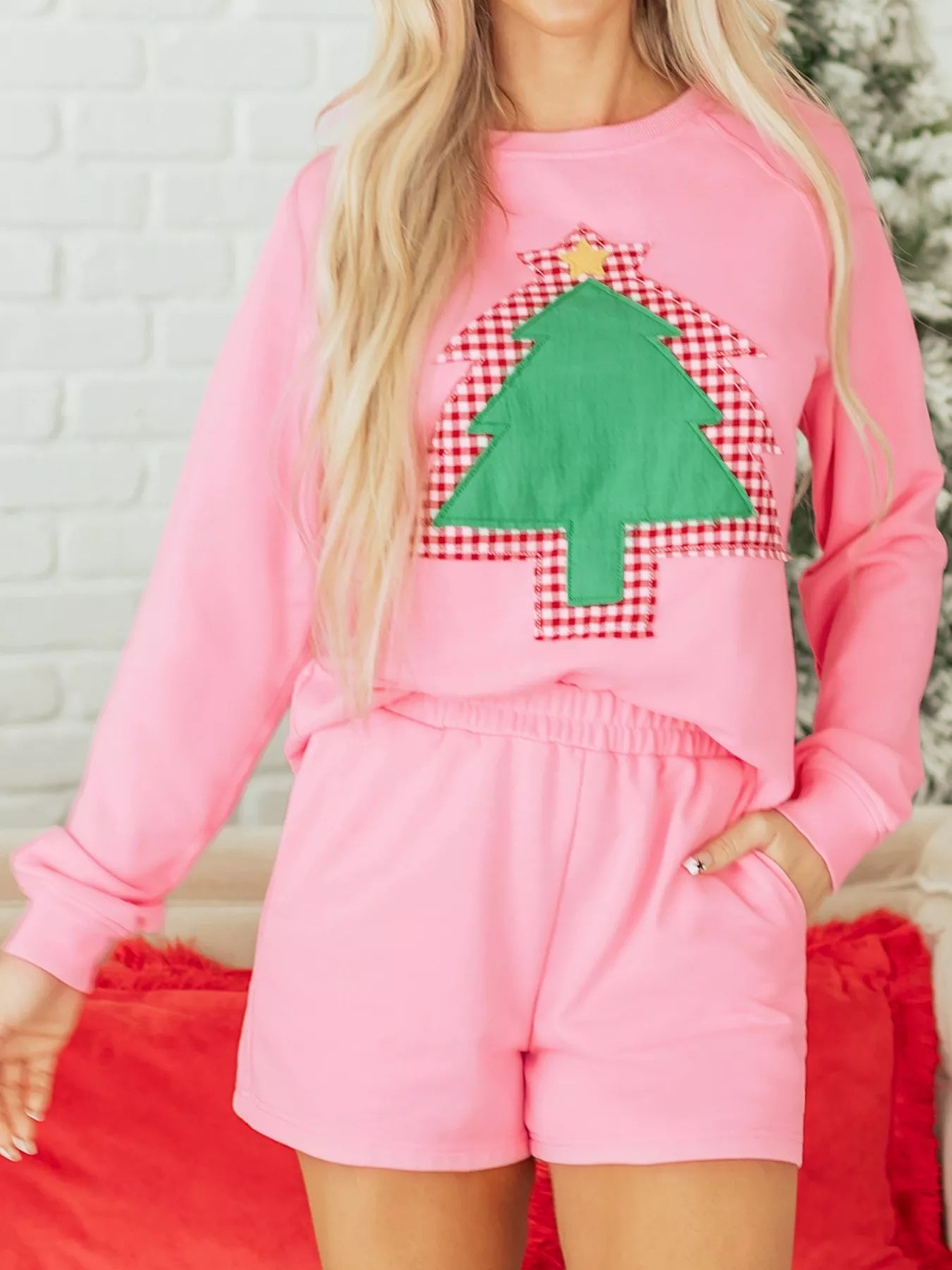 Plaid Contrasted Double Christmas Tree Patched Raglan Sleeve Pullover 2pcs Short Set-Nordavory