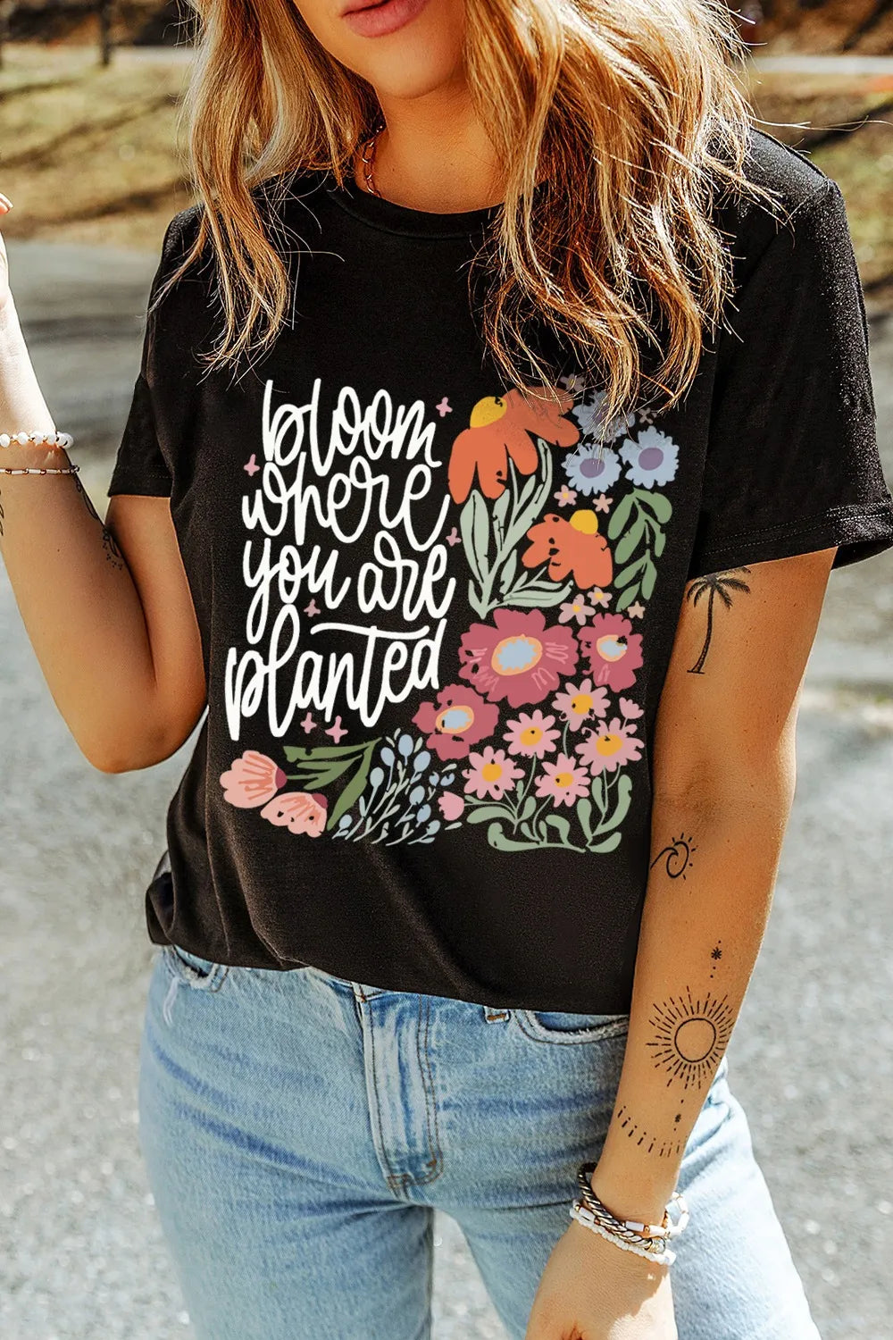 Graphic Round Neck Short Sleeve T-Shirt-Nordavory