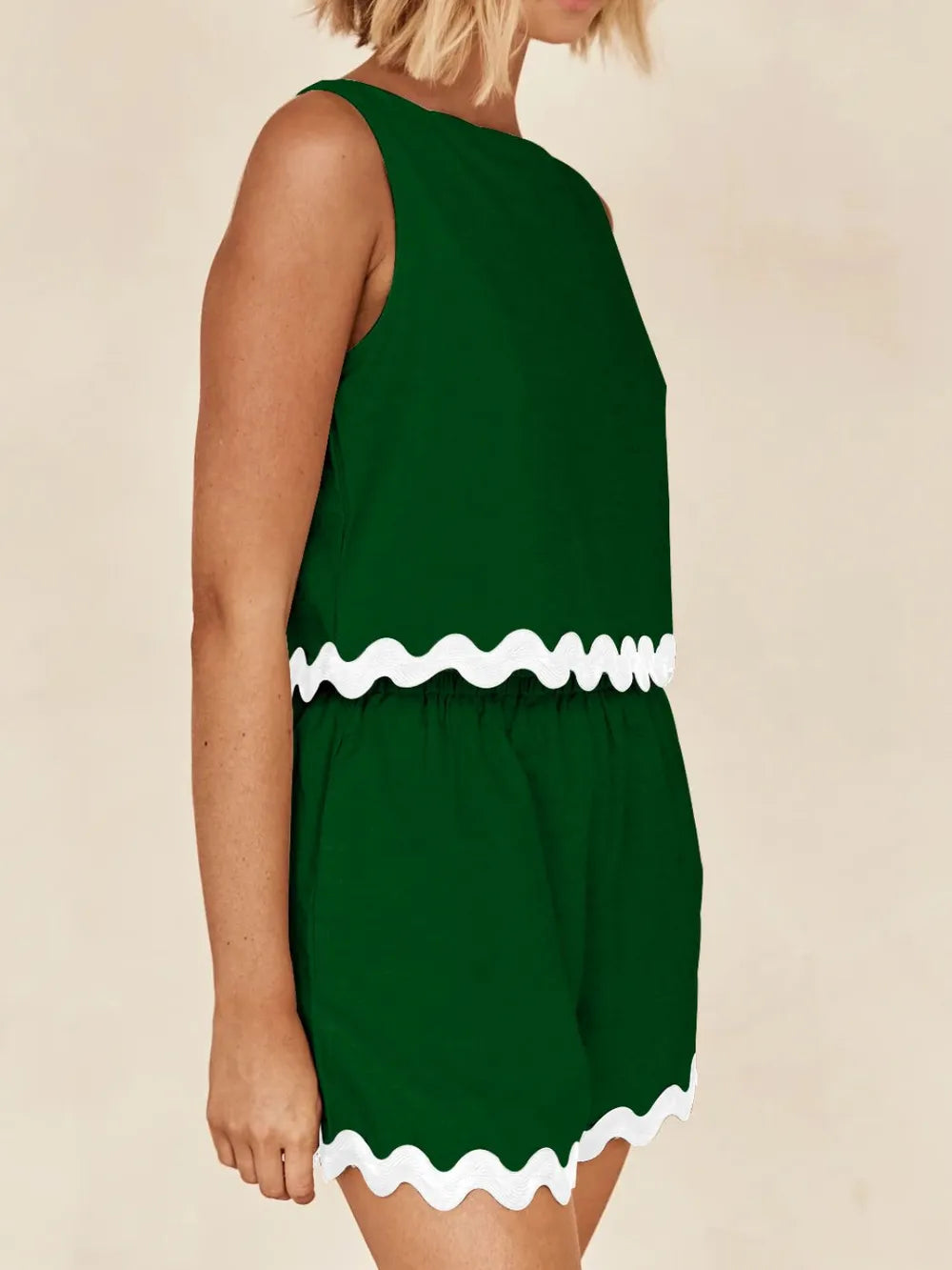 Contrast Trim Round Neck Tank and Shorts Set-Nordavory