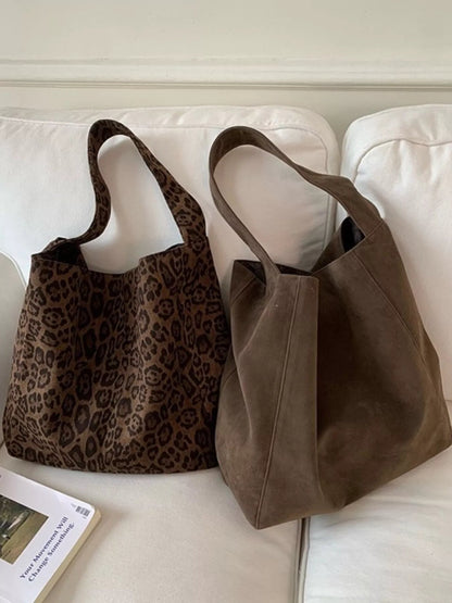 Chic Shoulder Bag for Casual Style-Nordavory