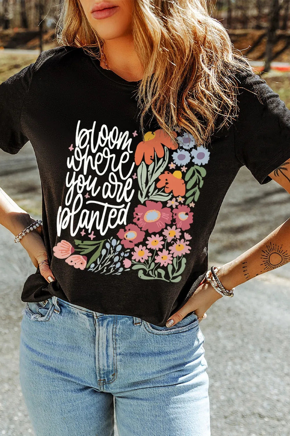 Graphic Round Neck Short Sleeve T-Shirt-Nordavory
