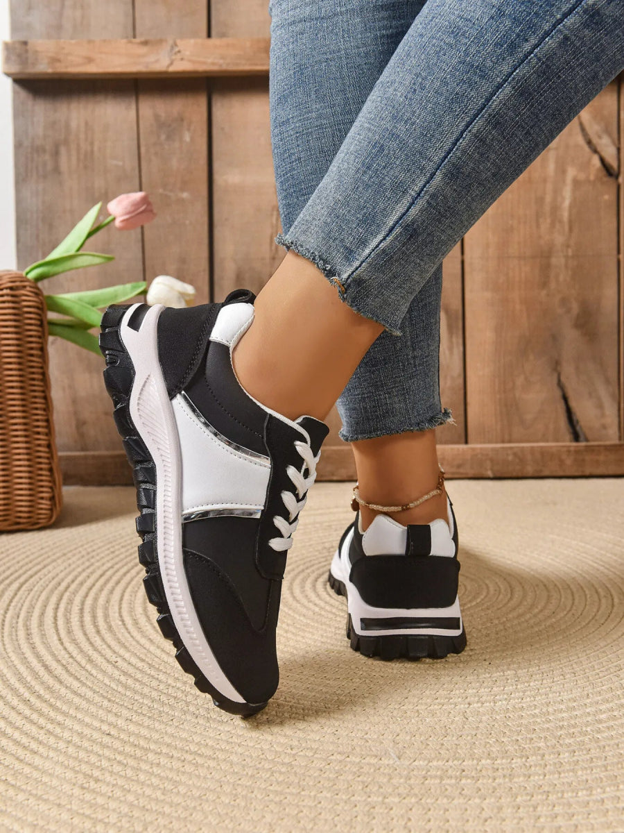 Contrast Lace Up Sneakers-Nordavory