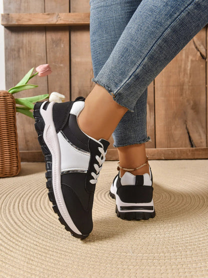 Contrast Lace Up Sneakers-Nordavory