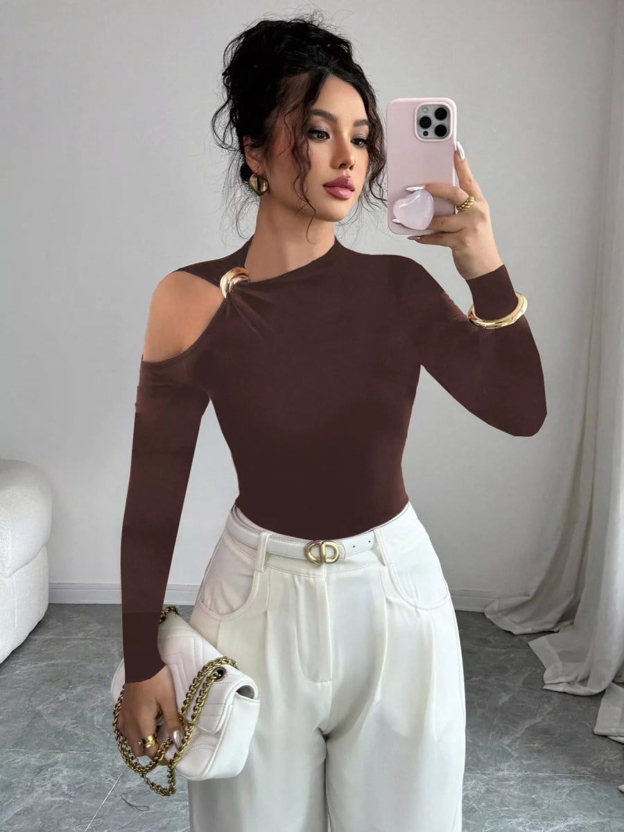 Cutout One-Shoulder Long Sleeve T-Shirt-Nordavory