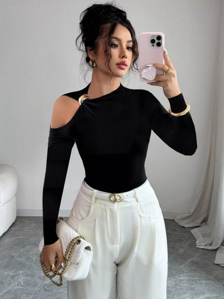 Cutout One-Shoulder Long Sleeve T-Shirt-Nordavory