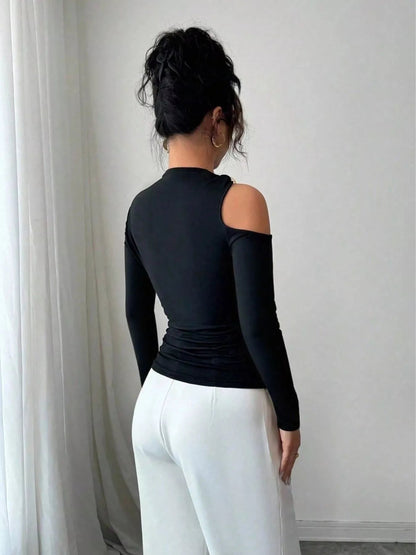 Cutout One-Shoulder Long Sleeve T-Shirt-Nordavory