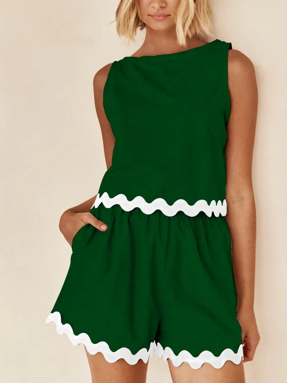 Contrast Trim Round Neck Tank and Shorts Set-Nordavory