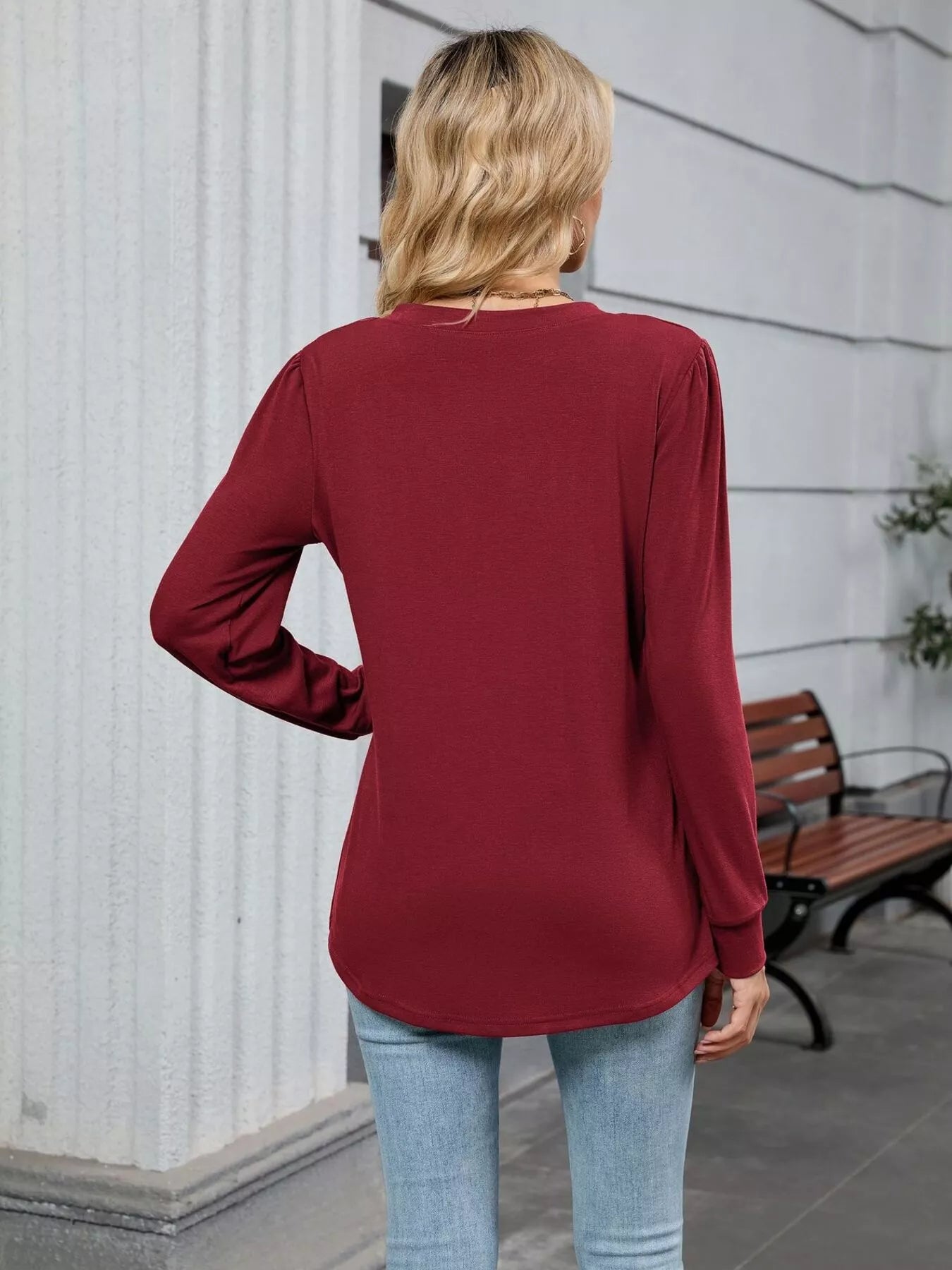V-Neck Long Sleeve Relaxed Fit T-Shirt-Nordavory