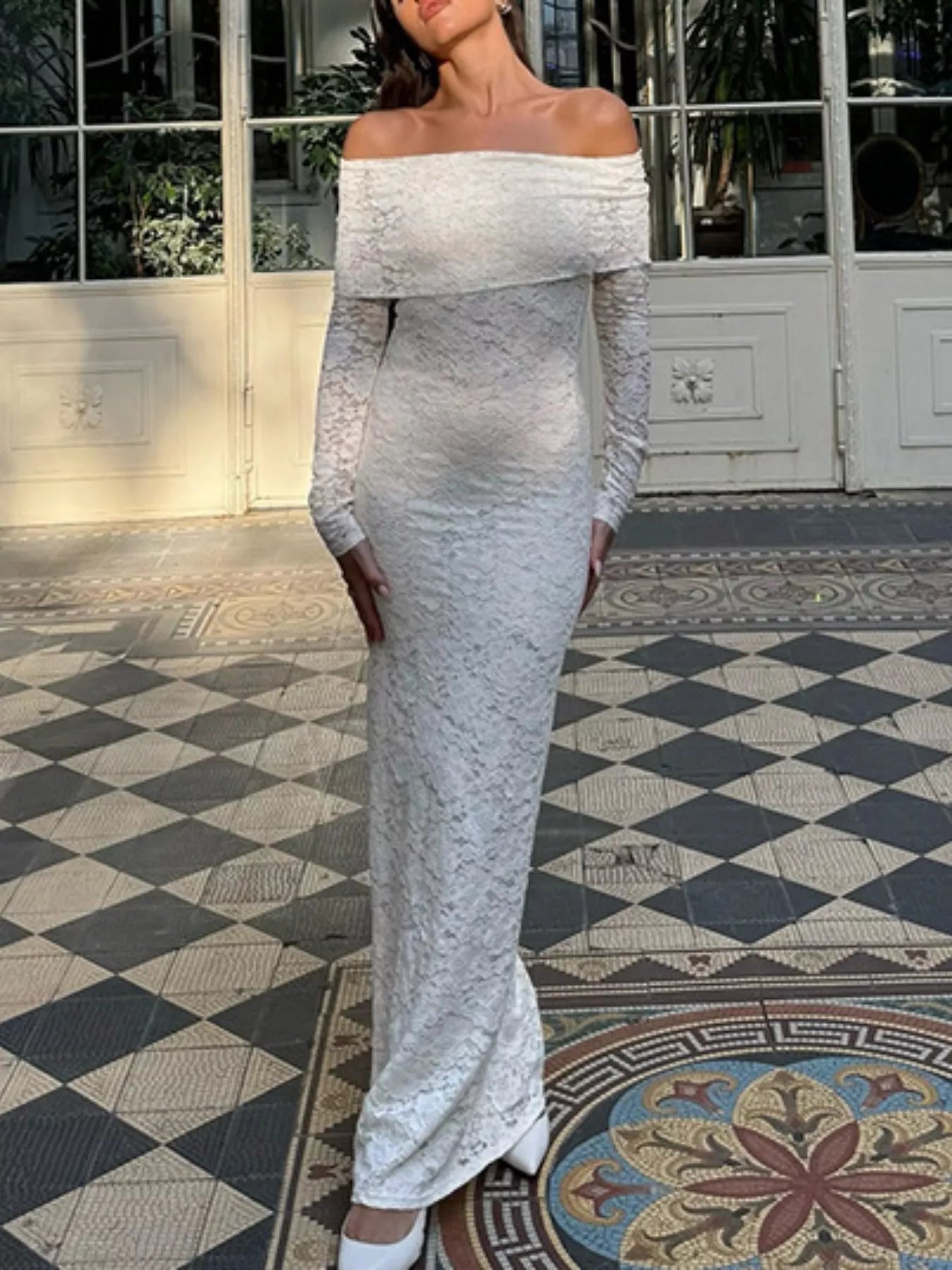 Elegant Off-Shoulder Lace Maxi Bodycon Dress-Nordavory