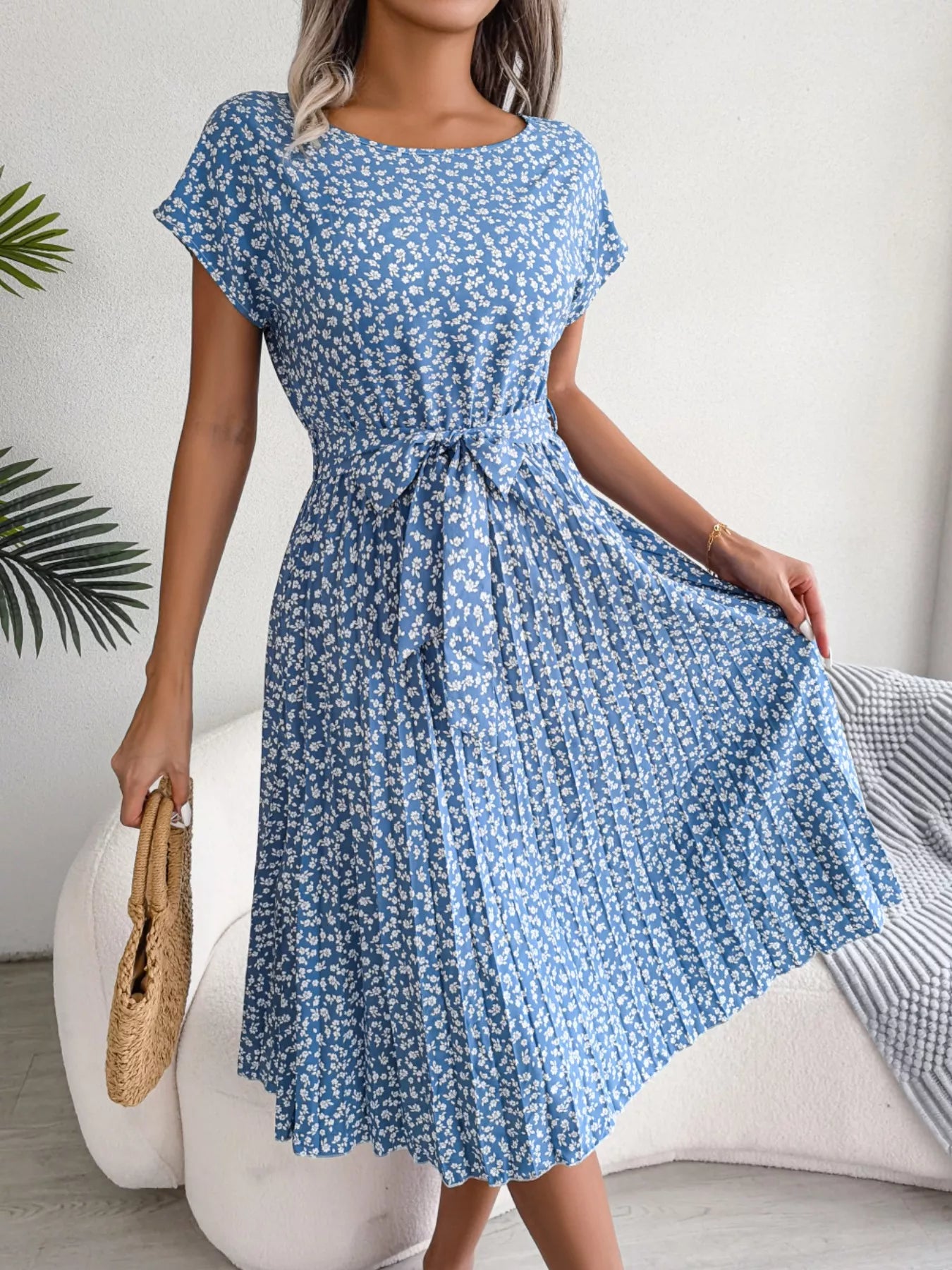 Floral Print Pleated Midi Dress with Belt-Nordavory