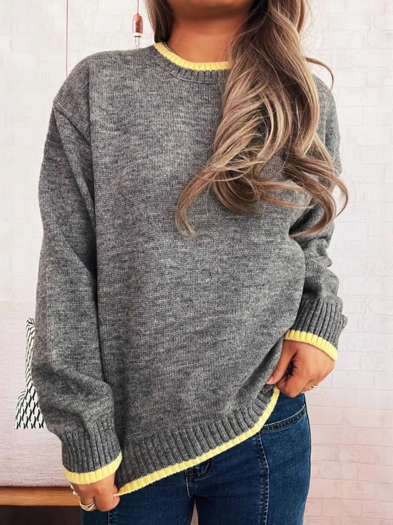Ribbed Contrast Trim Long Sleeve Sweater-Nordavory