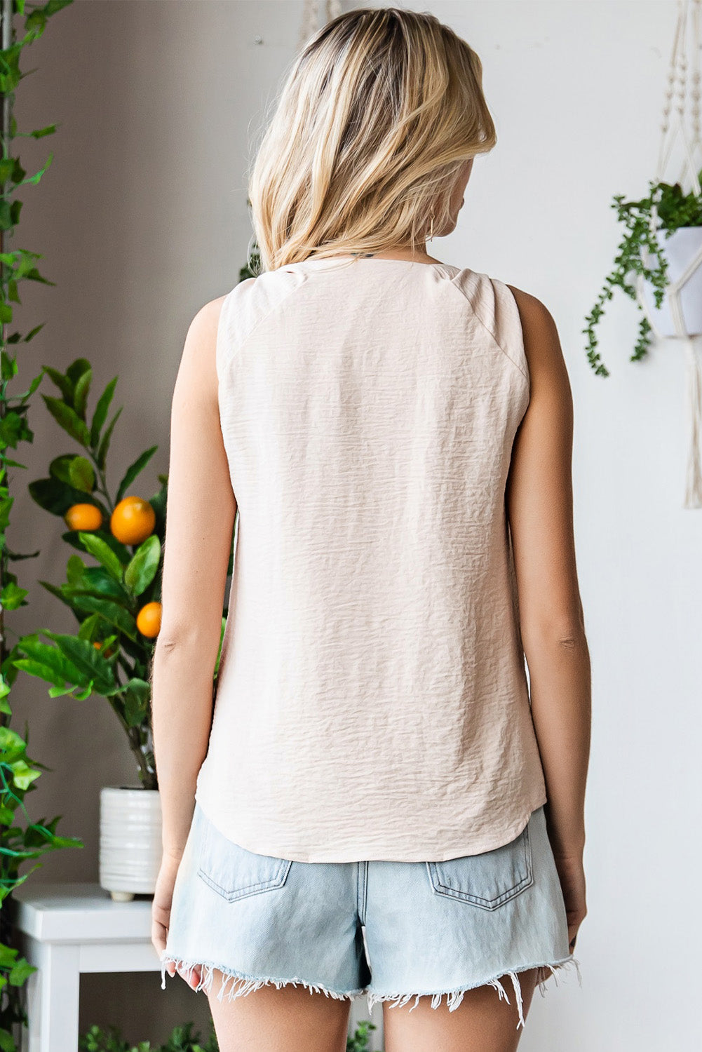 Knot Detail V-Neck Tank-Nordavory