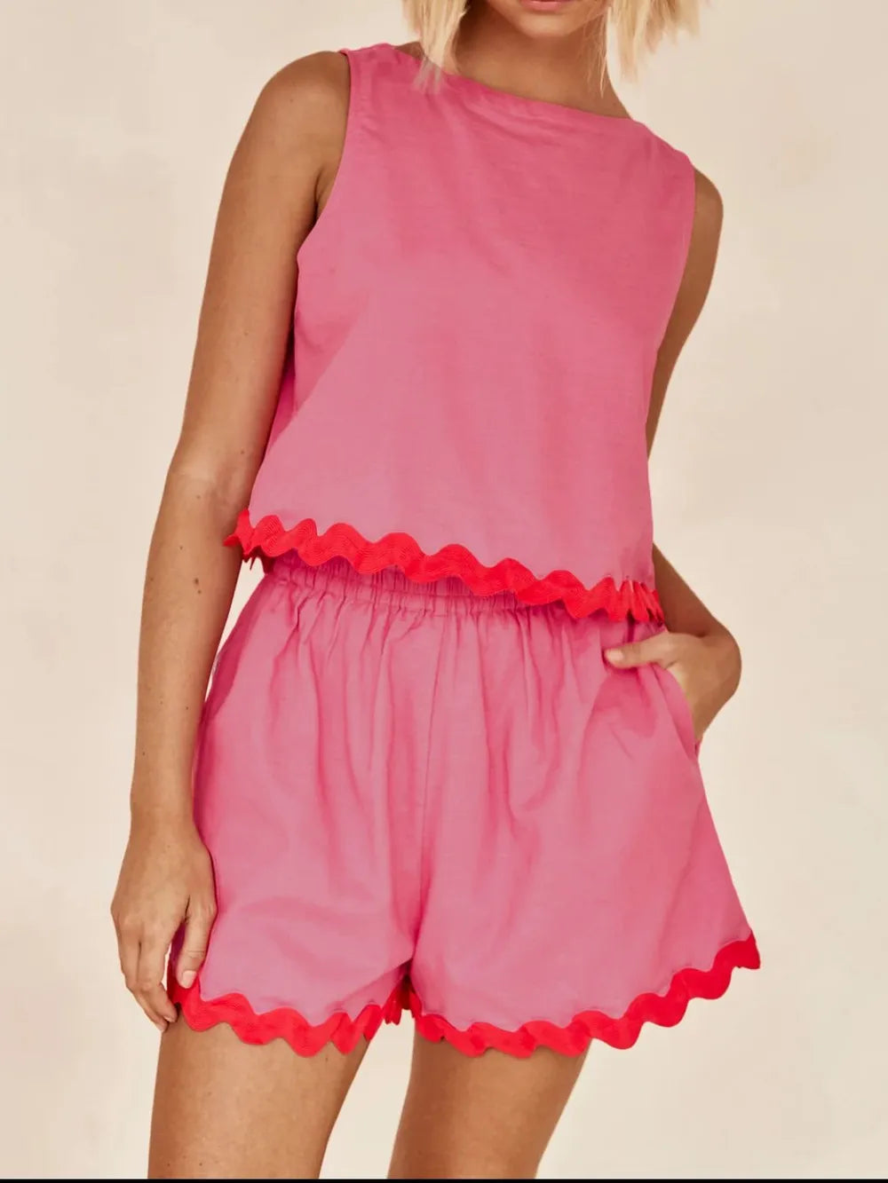 Contrast Trim Round Neck Tank and Shorts Set-Nordavory