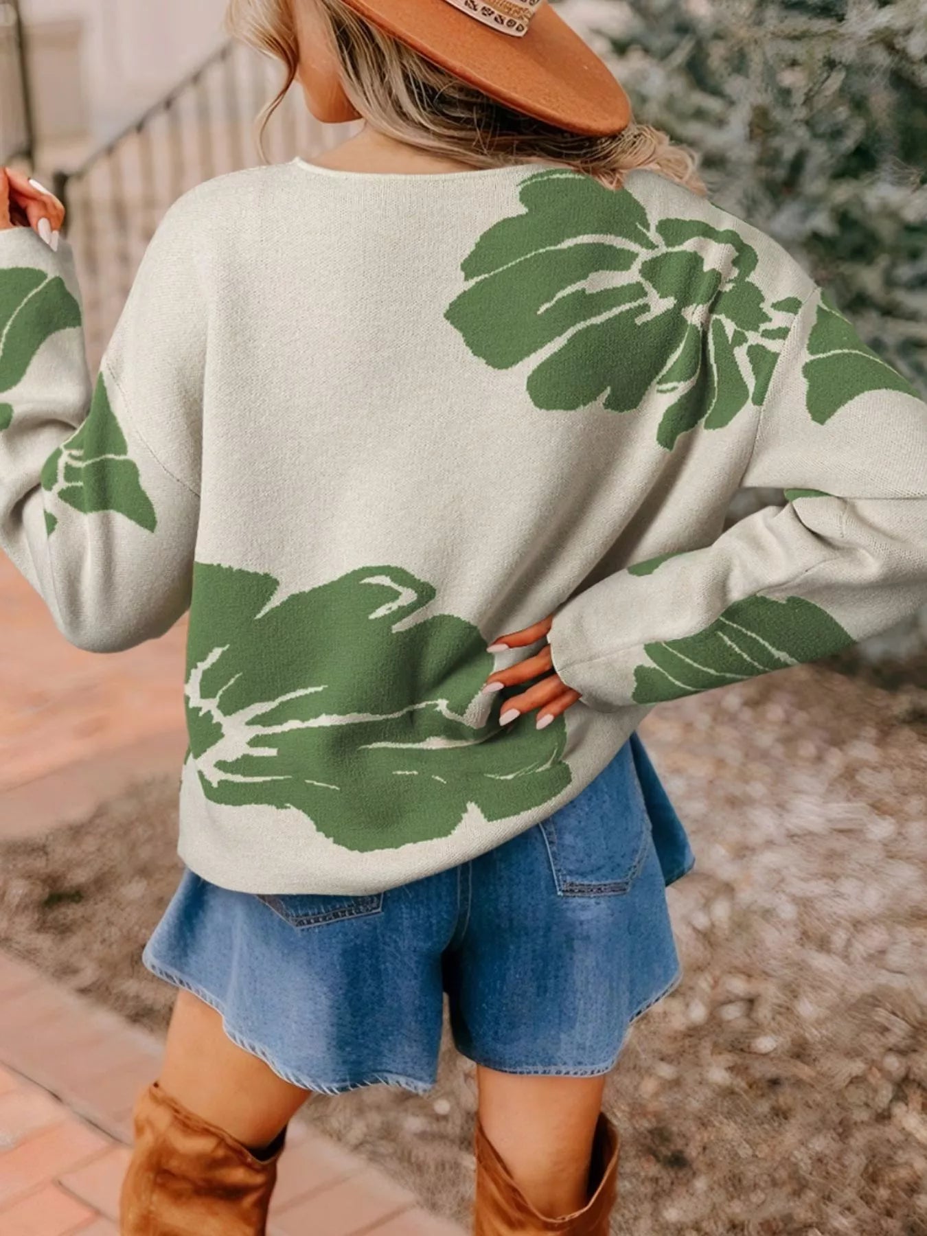 Leaf Round Neck Long Sleeve Sweater-Nordavory