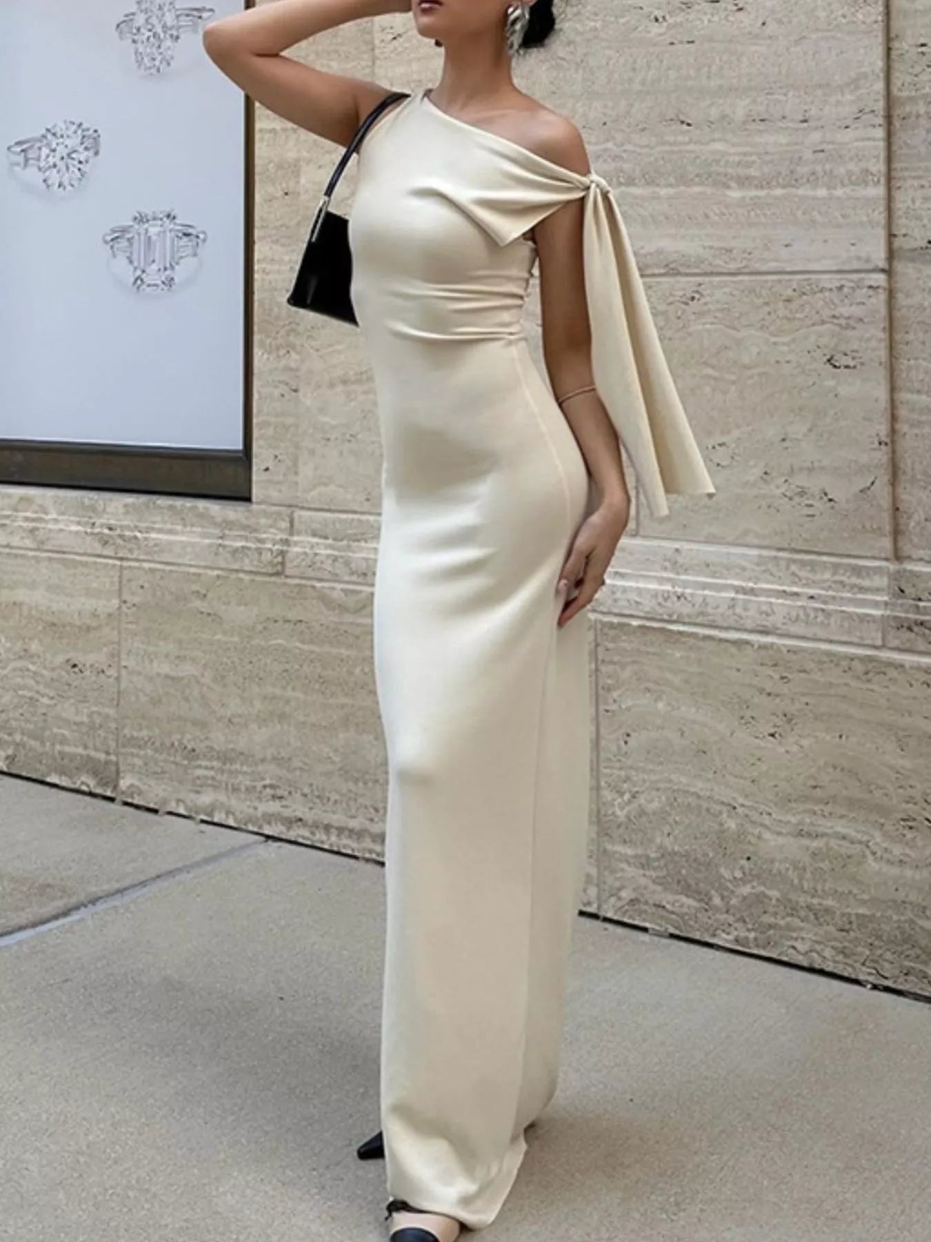 Elegant Sleeveless Tie-Shoulder Maxi Dress-Nordavory