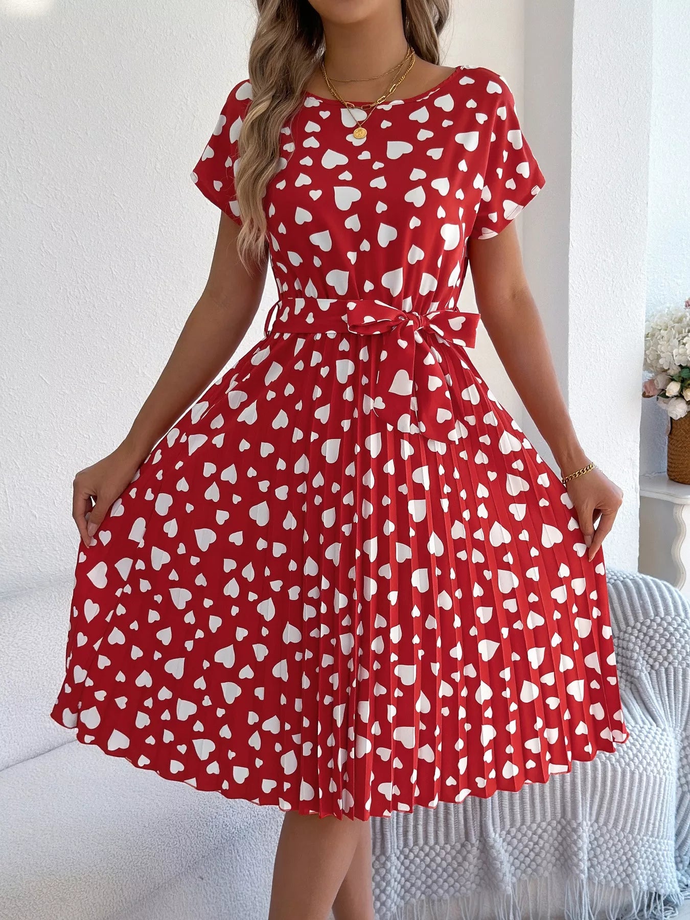 Heart Print Belted Pleated Midi Dress-Nordavory