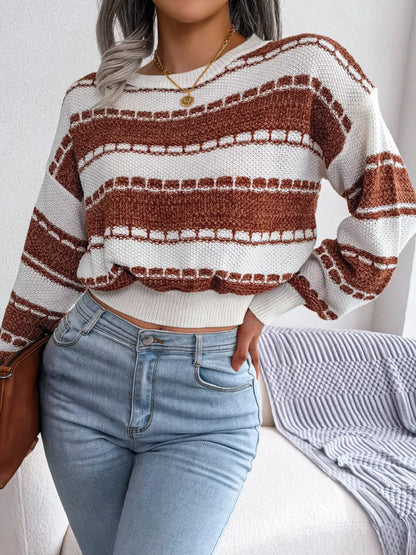 Color Block Round Neck Cropped Sweater-Nordavory