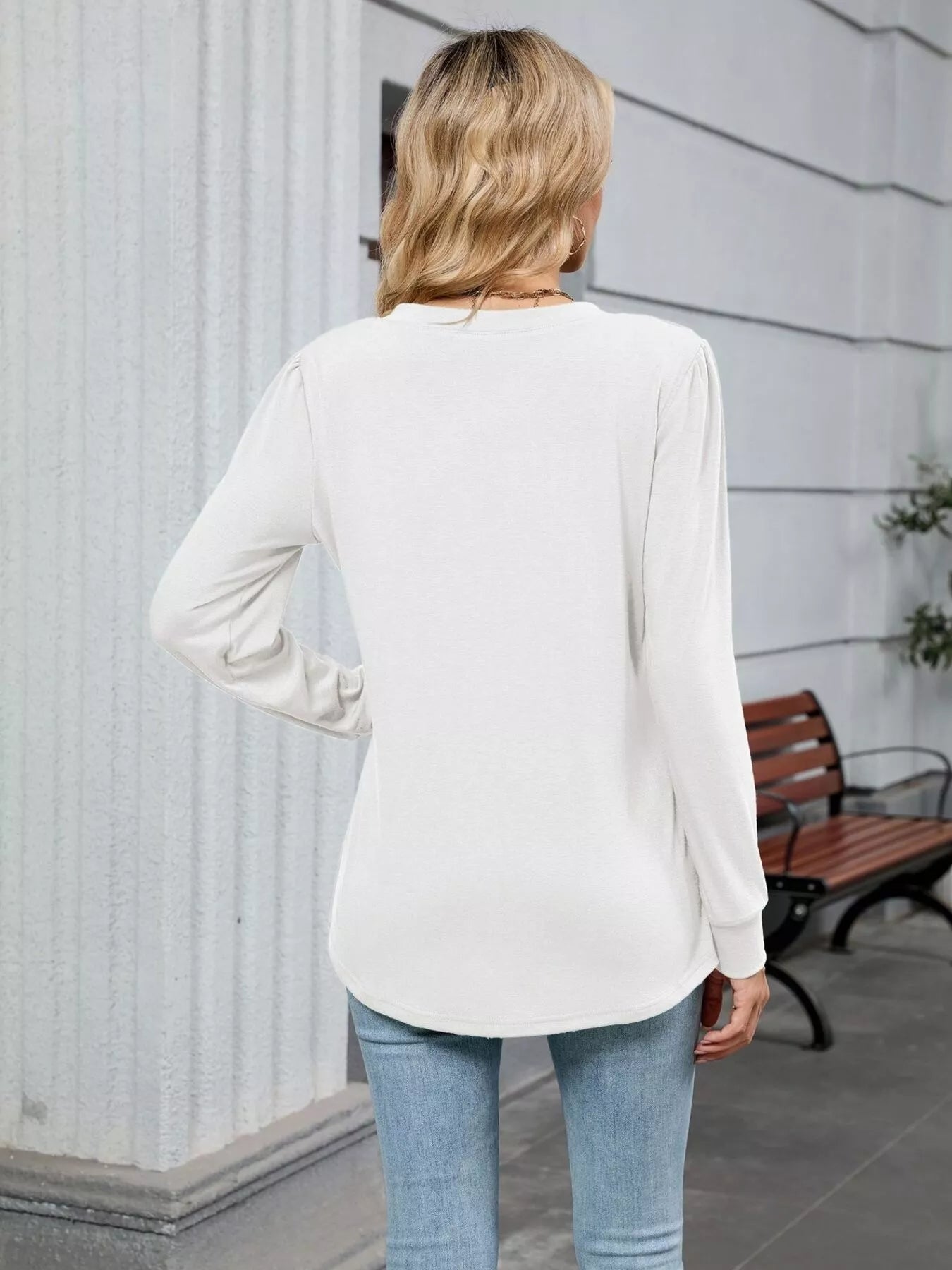 V-Neck Long Sleeve Relaxed Fit T-Shirt-Nordavory