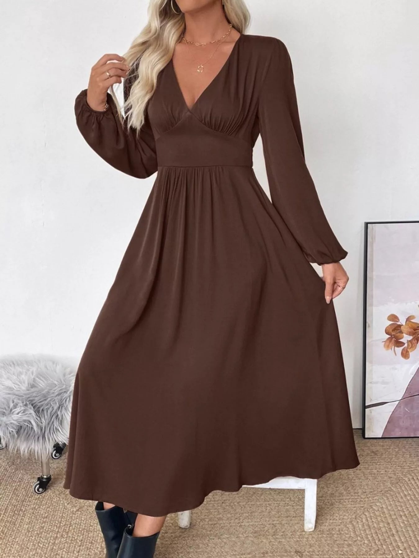 V-Neck Balloon Sleeve Midi Dress-Nordavory