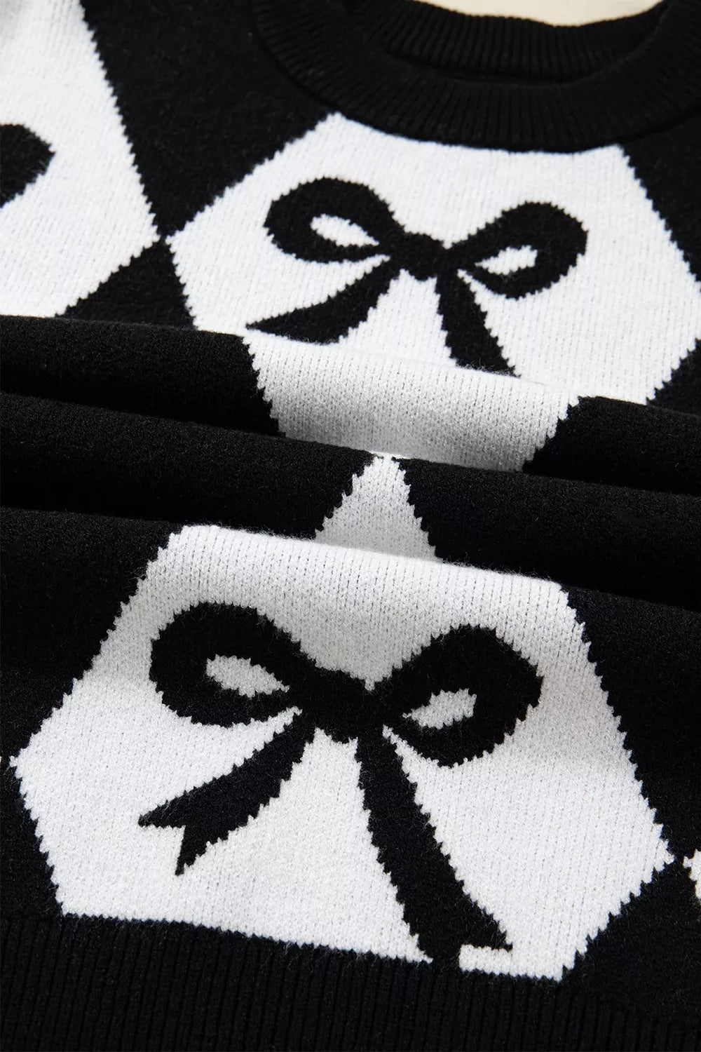 Bow Pattern Long Sleeve Contrast Sweater-Nordavory
