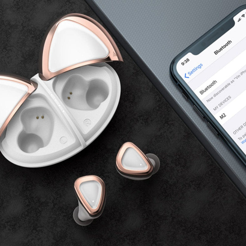 Ladybug 2 in 1 Bluetooth Ear-Pods And Charger Tech Accessories nordavory