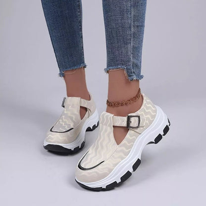 Round Toe Platform Sneakers-Nordavory