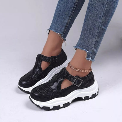 Round Toe Platform Sneakers-Nordavory