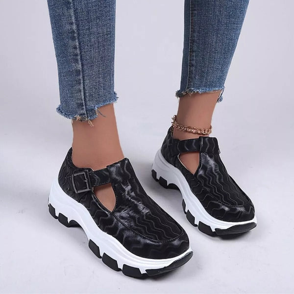 Round Toe Platform Sneakers-Nordavory