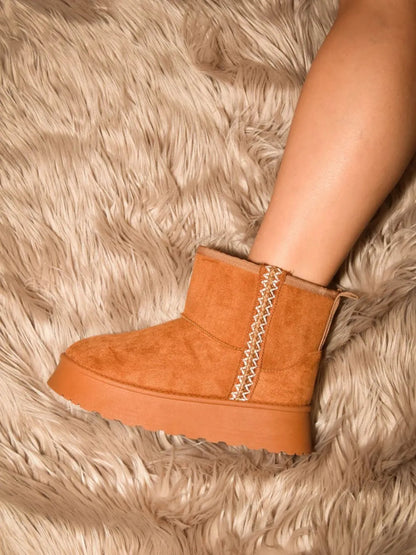 WILD DIVA Round Toe Platform Boots-Nordavory